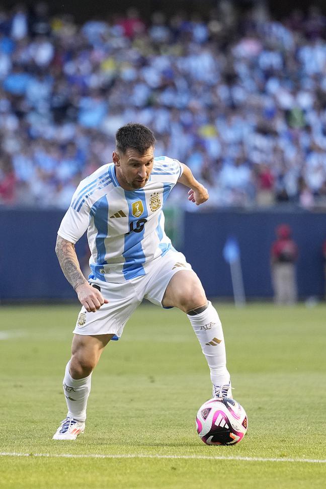 TES官方：队内打野选手Kanavi正式离队