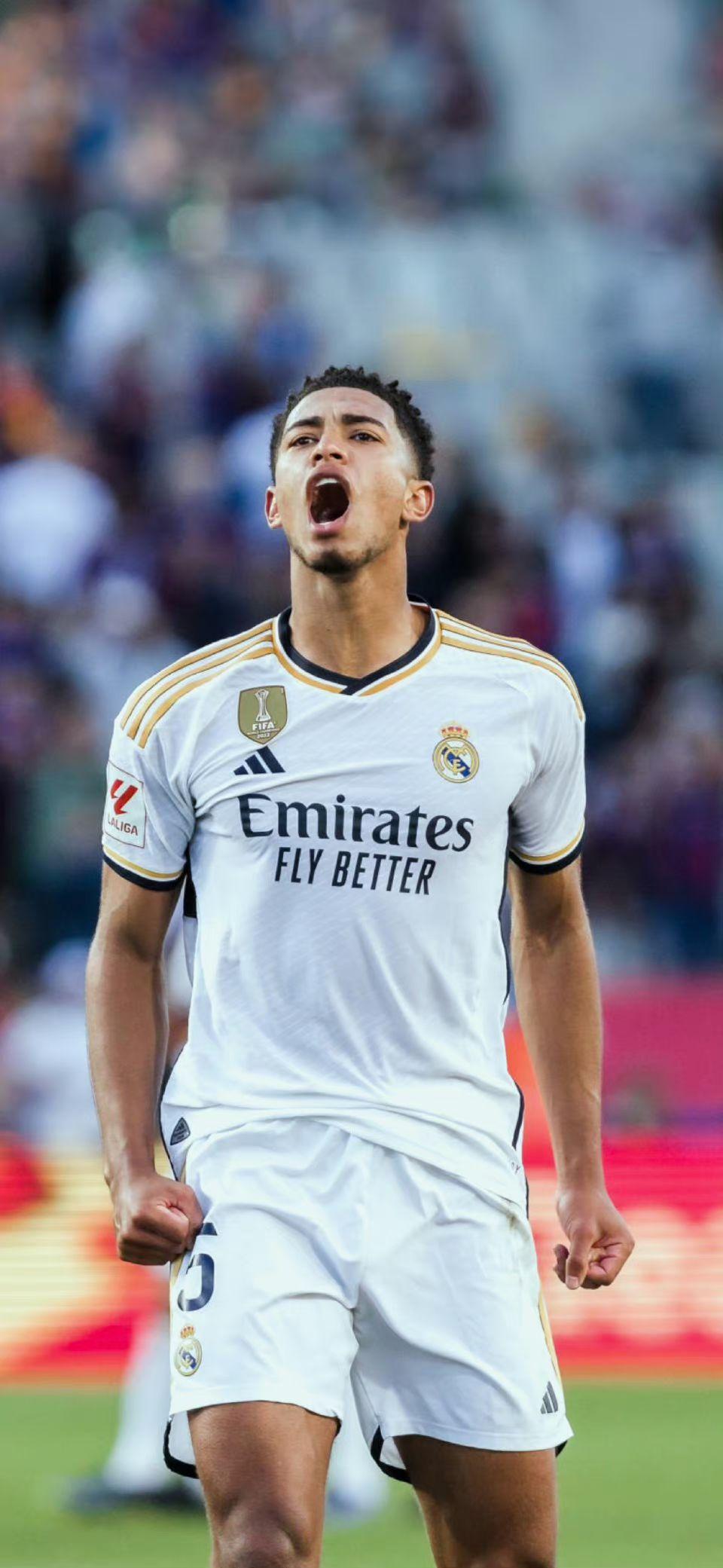 继C罗和小卢卡斯后，奥斯梅恩是第三位欧冠客场对贾府戴帽的球员