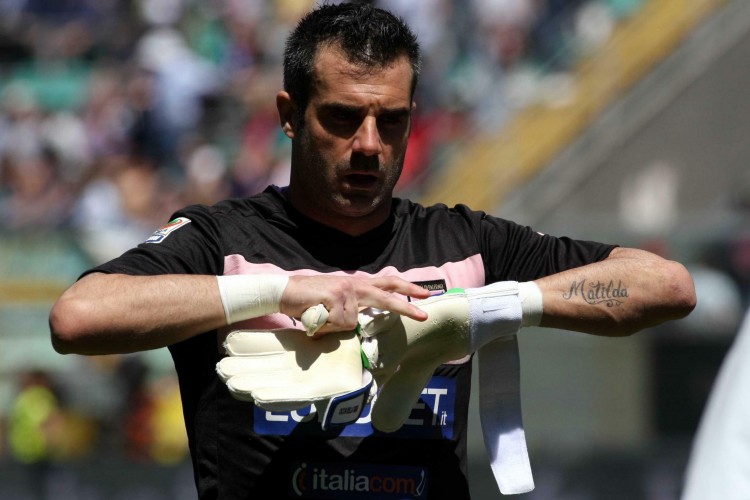 绿帽哥：利物浦高层与斯洛特今日开会，萨拉赫无缘下周欧冠名单