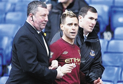 国乒8-2战胜法国队，豪取六连胜，王曼昱轰出11：2，梁靖崑丢两局