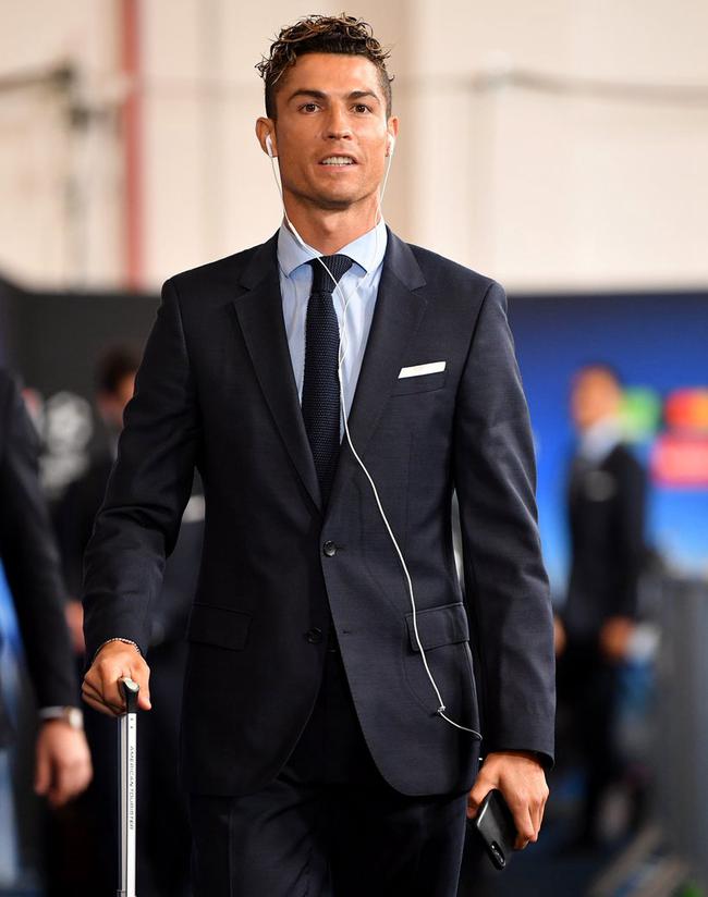 FIFA公布年度最佳候选：登贝莱、姆巴佩、凯恩在列